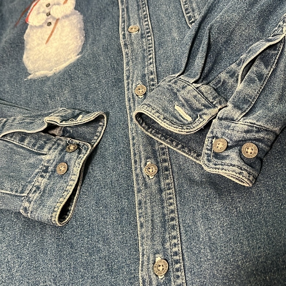 Y2K Denim Button Top Shirt Womens Medium Painted Snowman Boho Country Winter - Picture 6 of 10